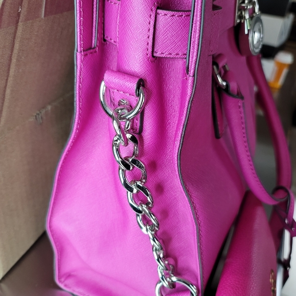 Fuschia Pink Michael Kors bag & wallet - Picture 8 of 10